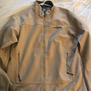 patagonia softshell jacket